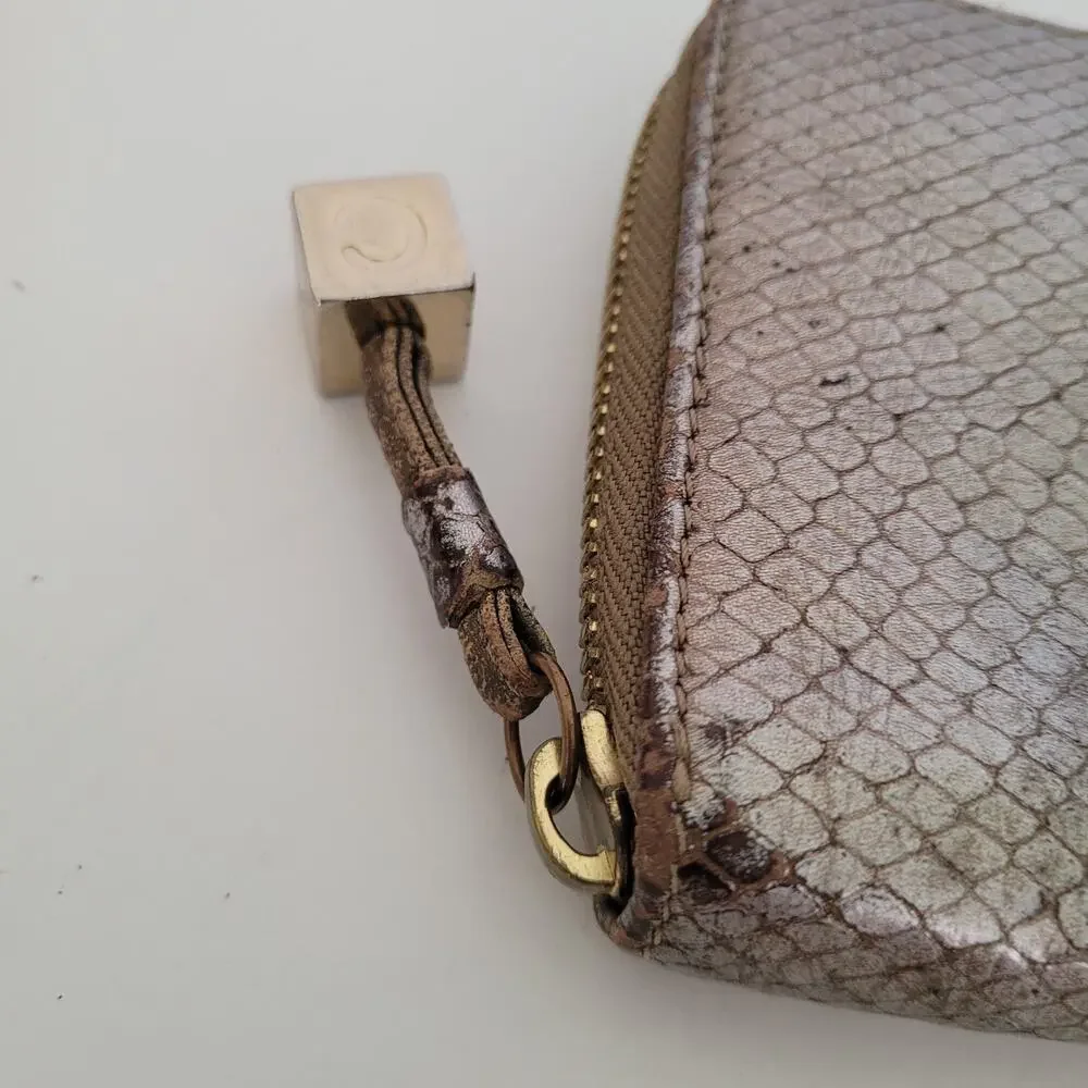 See By Chloe Leather Long Wallet Metalic Silver Zip Around‎ Designer Clutch